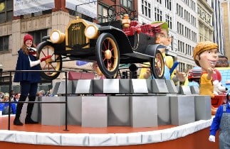Ford and America's Thanksgiving Parade